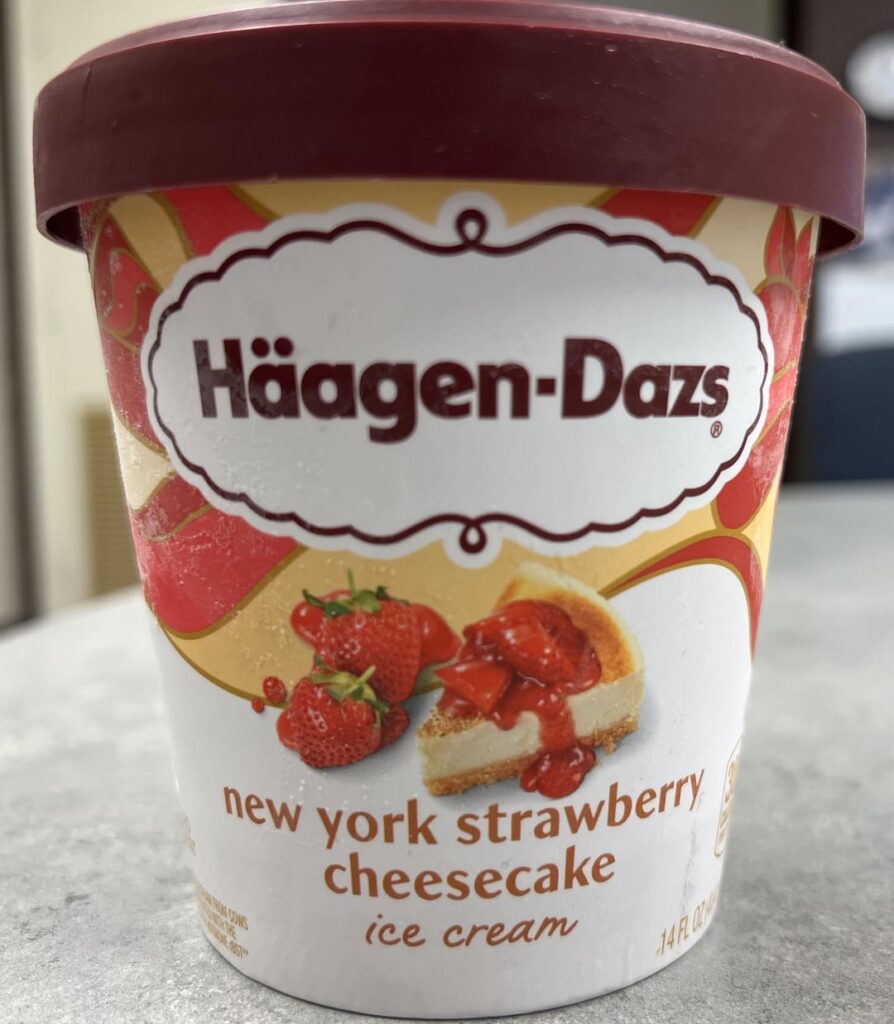 Haagen-Dasz New York Strawberry Cheesecake
