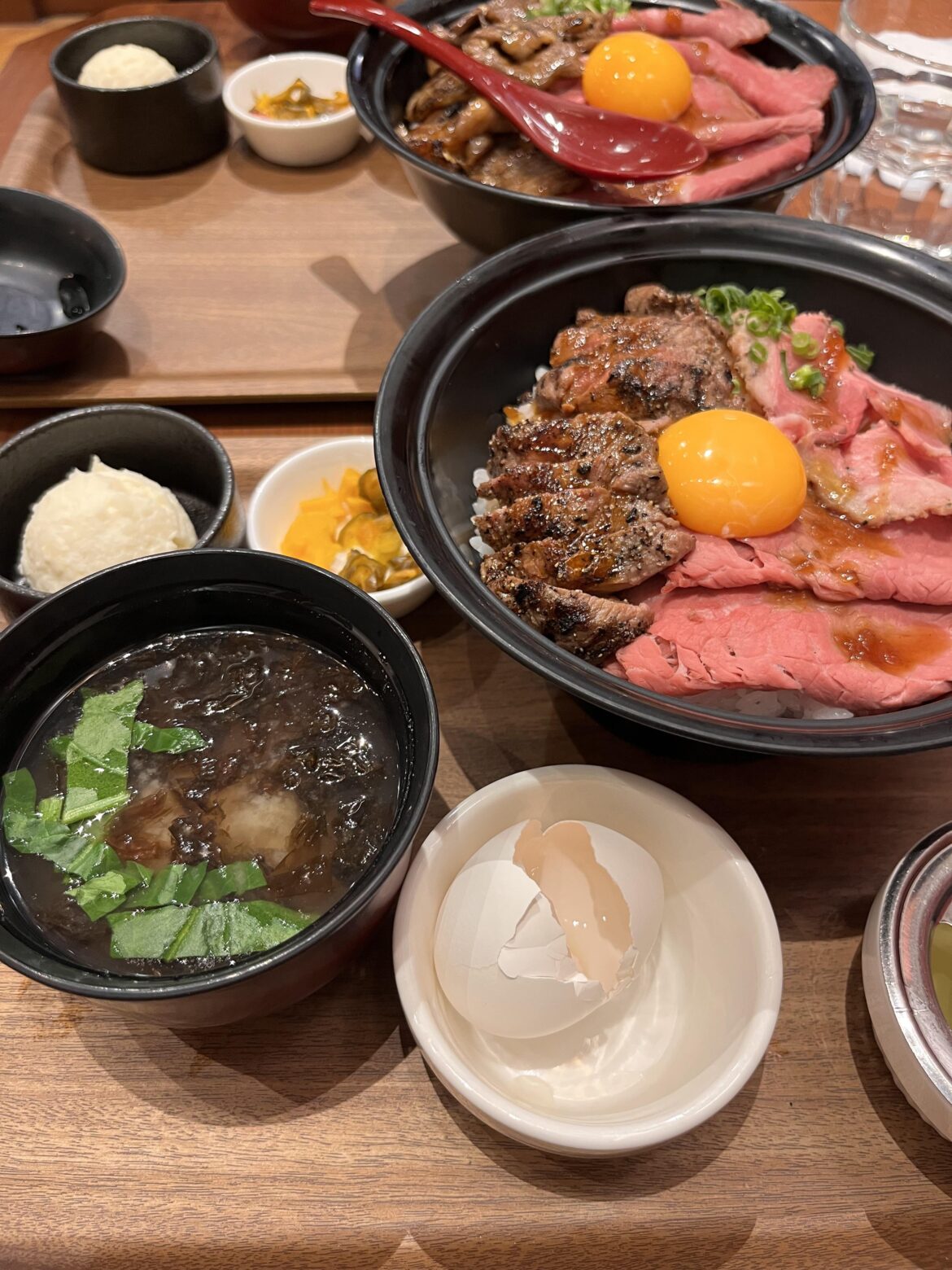 See how the yolk sat there? Perfect, golden, calm. It’s the main character actually 😊🤣✌️