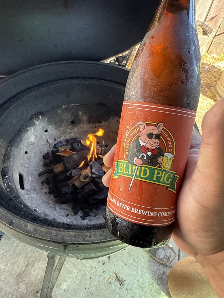 Reason #5 to get a 2xl. Pizza set up. And wings.