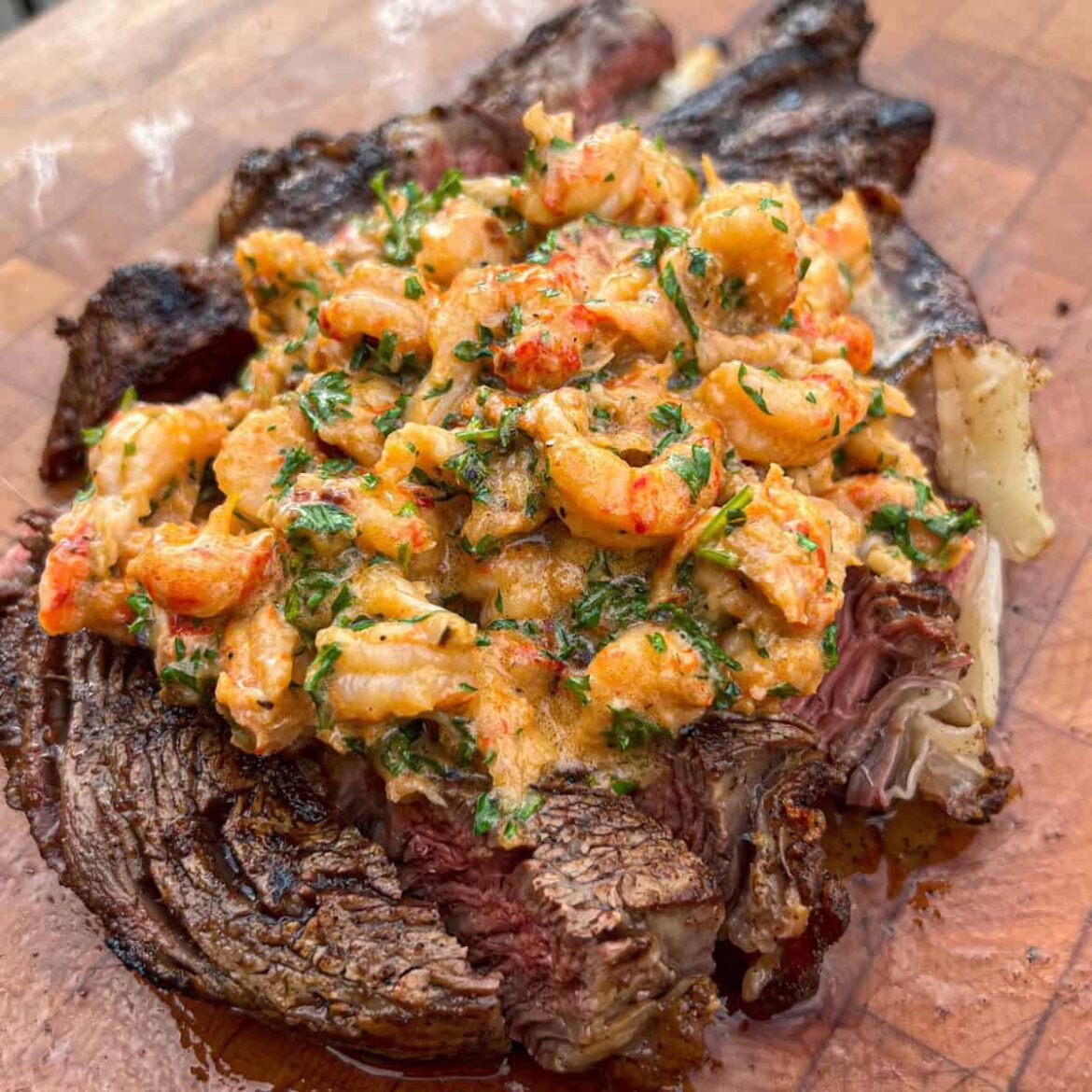 I love a good surf n turf combo. Personally I’m a big crawfish fan so added it as a buttery topping to my steak. Would you try it?