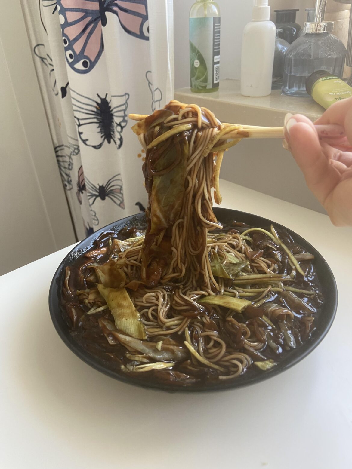 500 kcals of jjajangmyeon