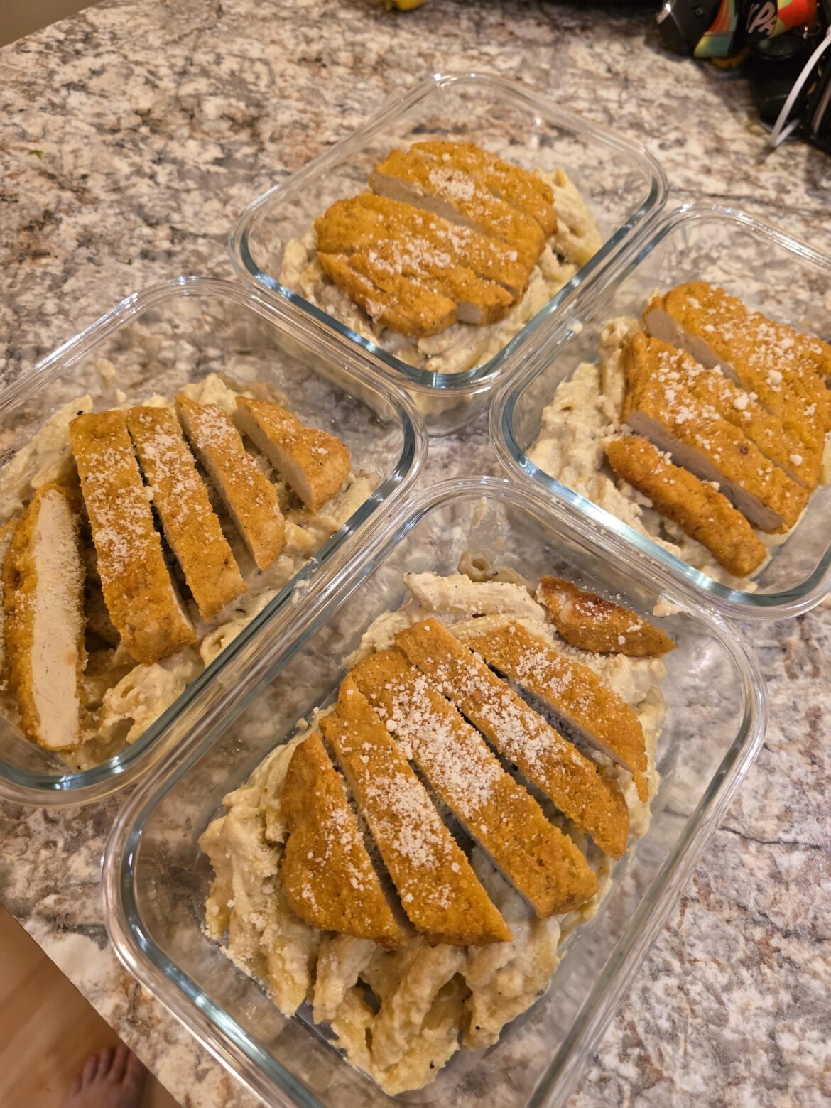 Fettuccine alfredo with tofu