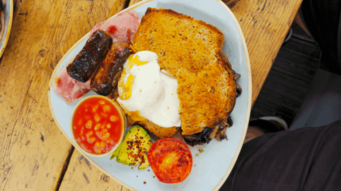 Large breakfast. Cwtch cafe Abergavenny 12 quid