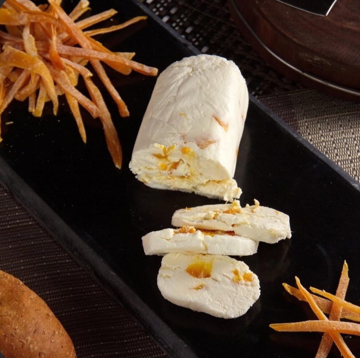 Day 1797 of posting images of cheese until I run out of cheese types: Sublime Line