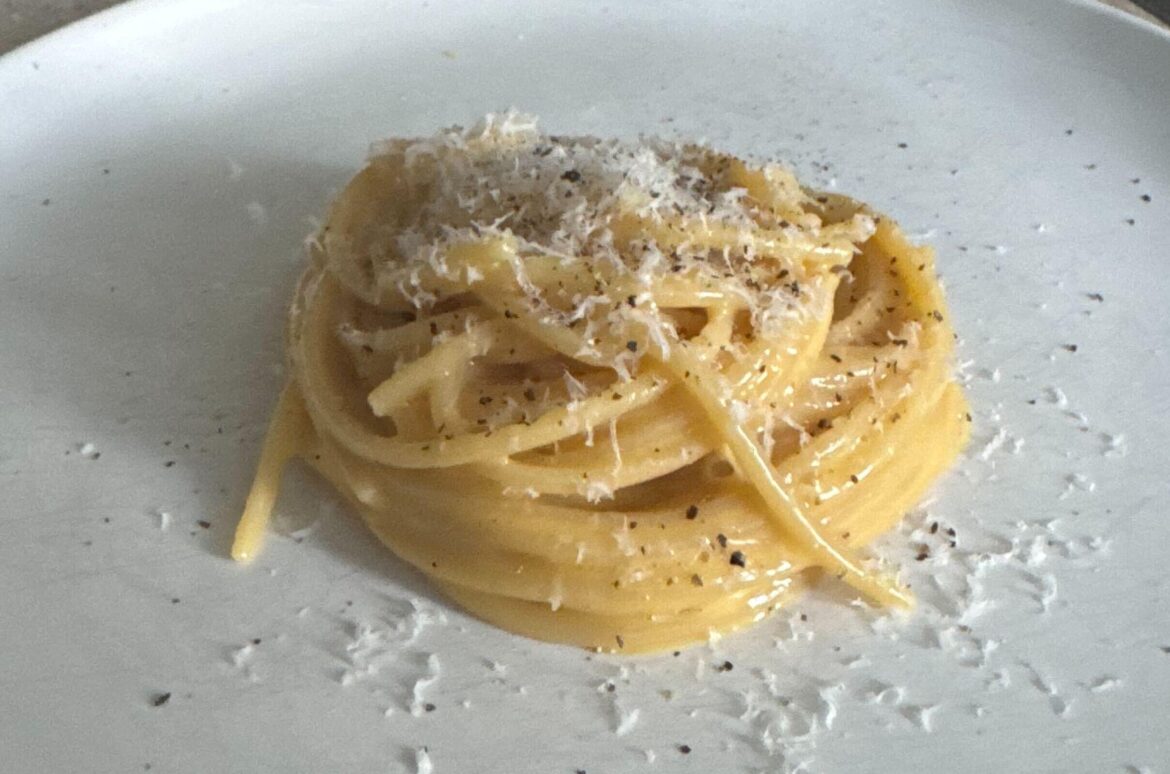 My friends don't respond to my pasta texts so posting here: my carbonara