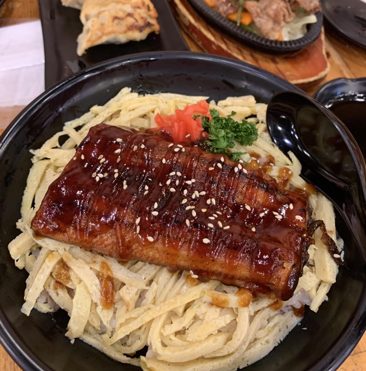I ordered some Unagi don for lunch.