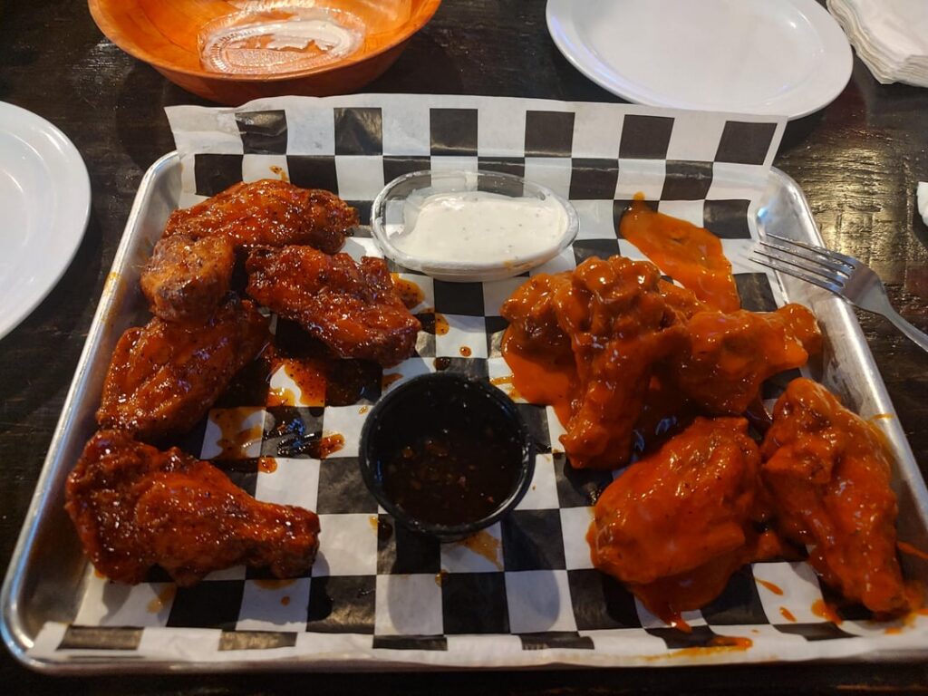 Finally tried Wingnutz