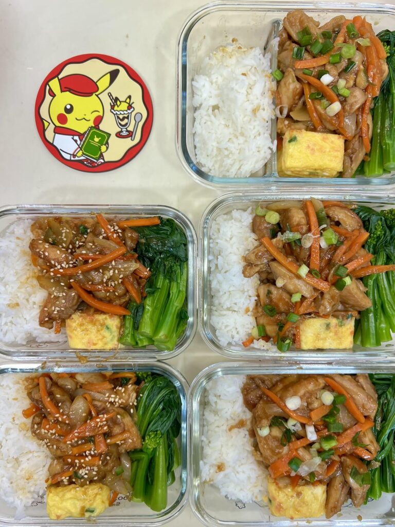 Stir Fry Chicken with Ginger Sauce and Rolled Omelette