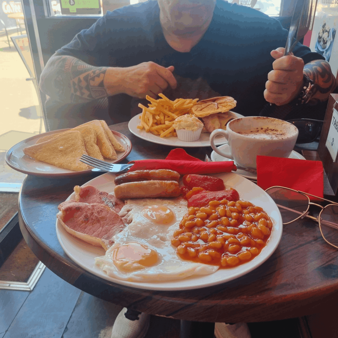 Coastal Coffee, Barry Island. £9.95 inc hot drink