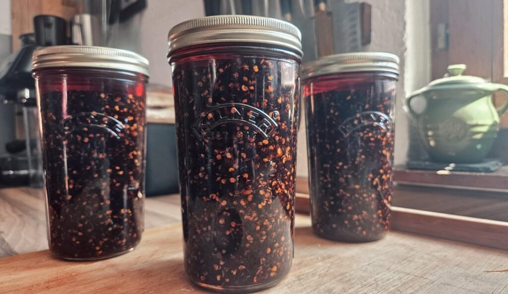 3 ltrs of Birds Eye Chilli Oil with Garlic.