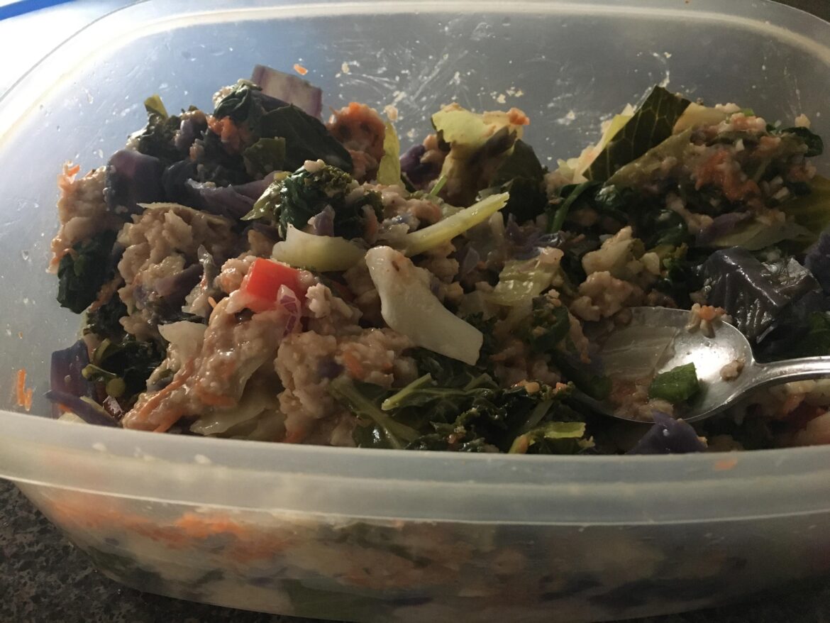 Oatmeal onion garlic cabbage kale tomato jalapeño 🤤