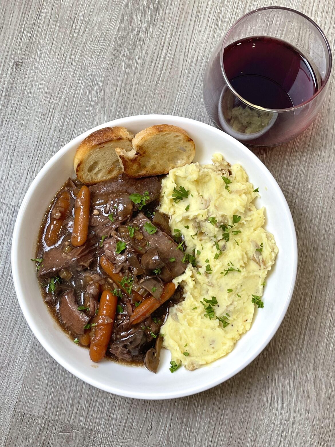 [Homemade] Beef bourguignon with horseradish mashed potatoes