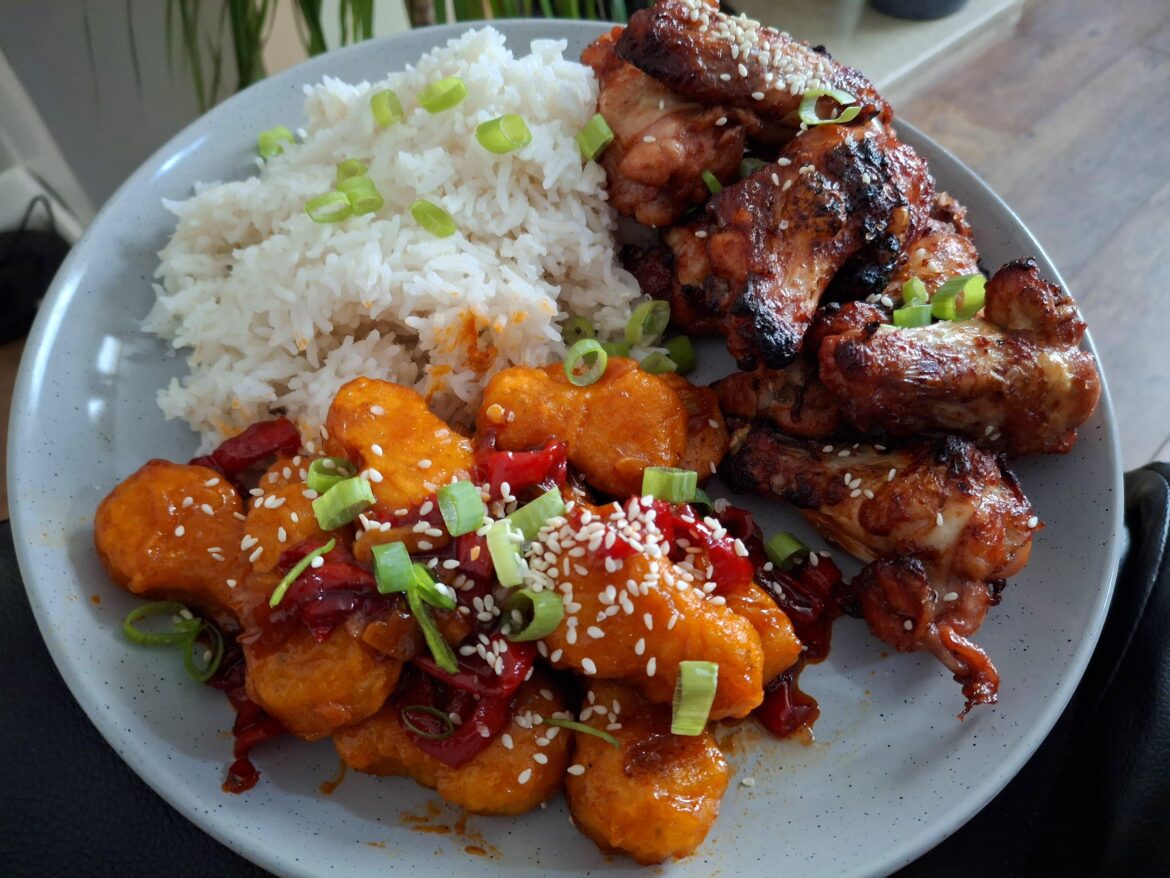 I made crispy korean chilli chicken and korean chicken wings