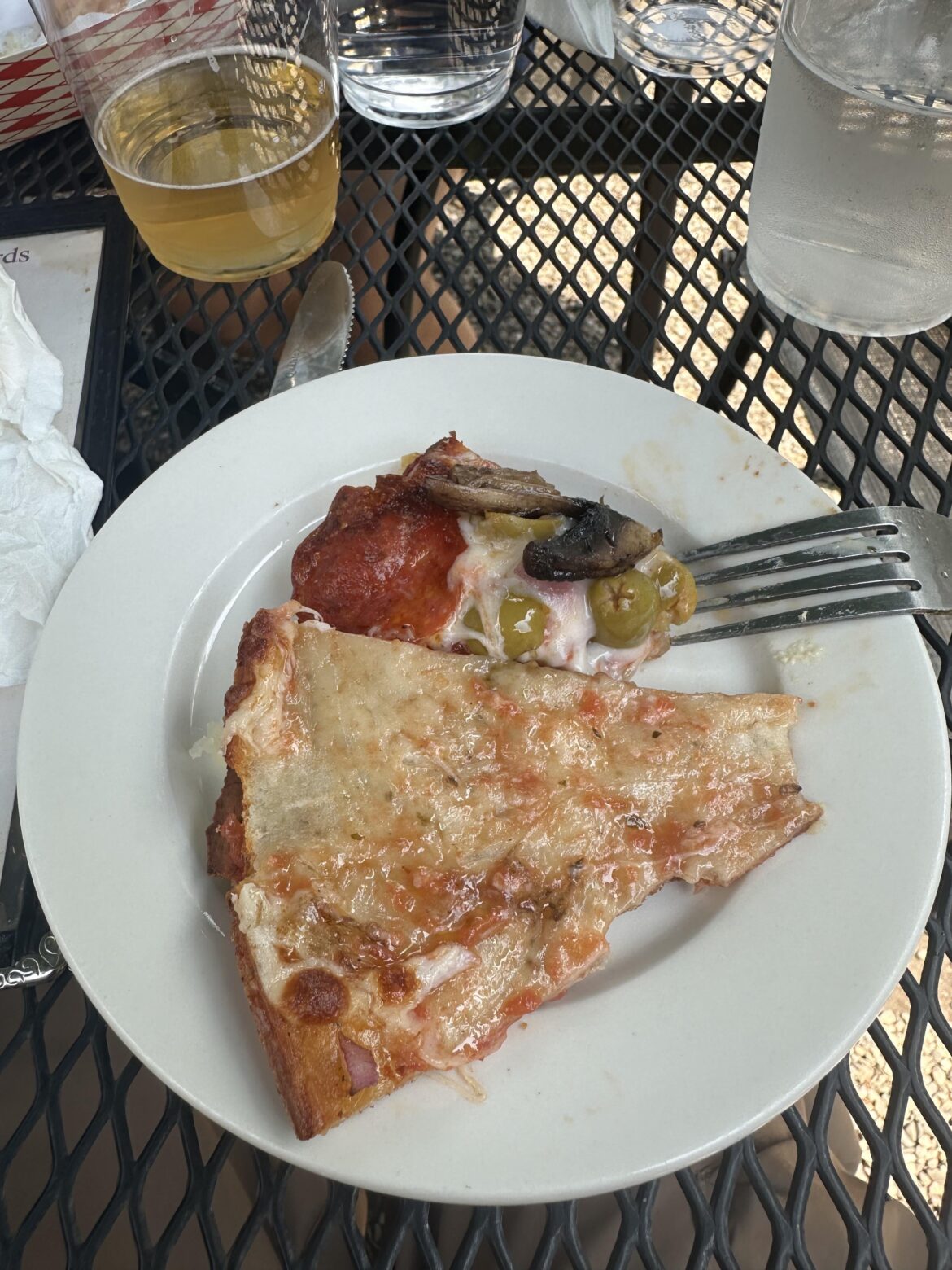 This is how my wife eats her pizza