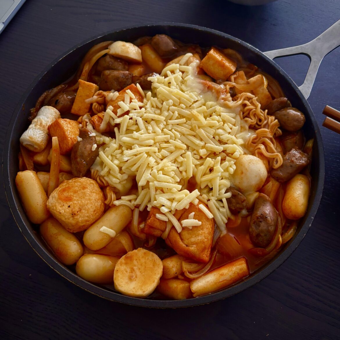 rapokki doused in 2x buldak sauce = happiness