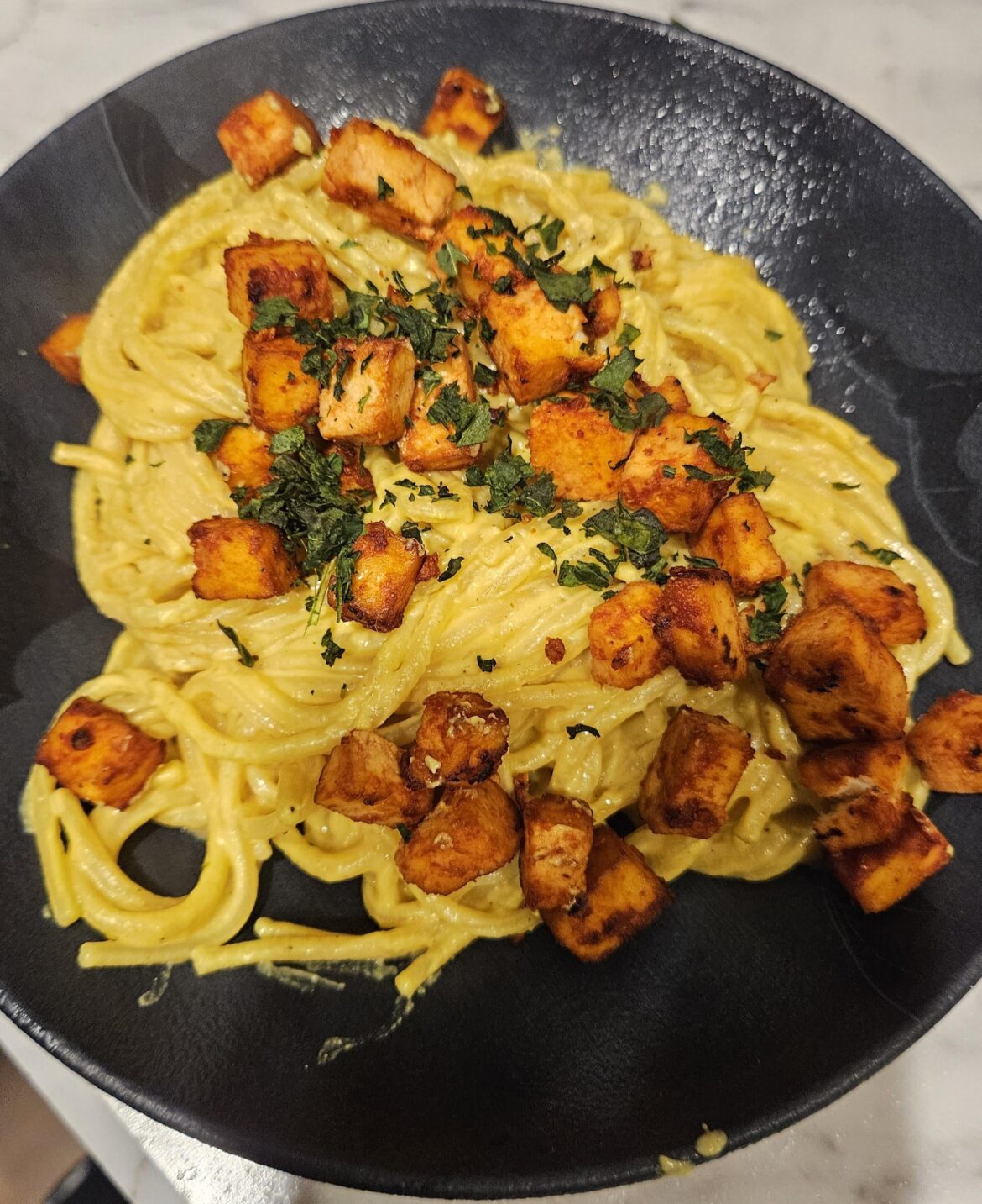 Vegan Carbonara with tofu pancetta