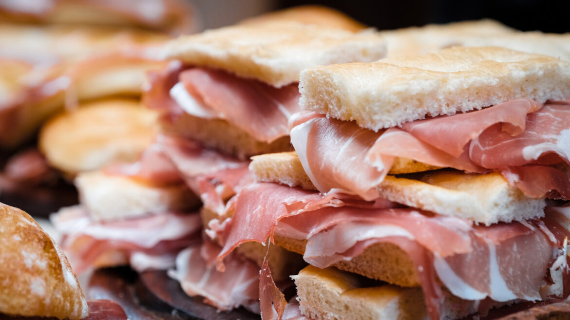 The Expert-Approved Rustic Italian Sandwich You Can Make In Under 5 Minutes