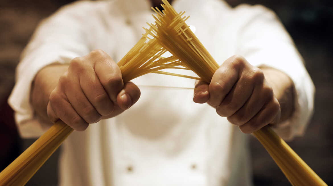 Why Breaking Pasta Before Cooking It Would Be Considered An Insult In Italy