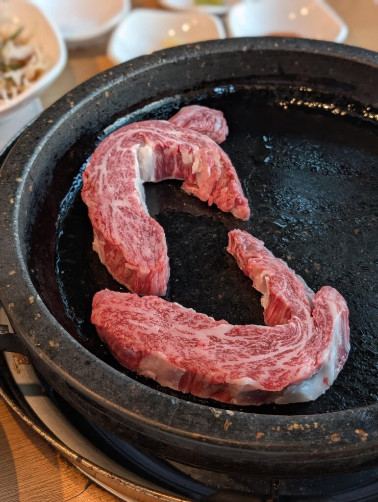 Who else prefers Hanwoo over Wagyu