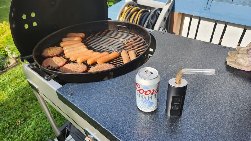 I'm doing beer, bratwurst, burgers and brugs for Canada Day! 🇨🇦🍻🍍