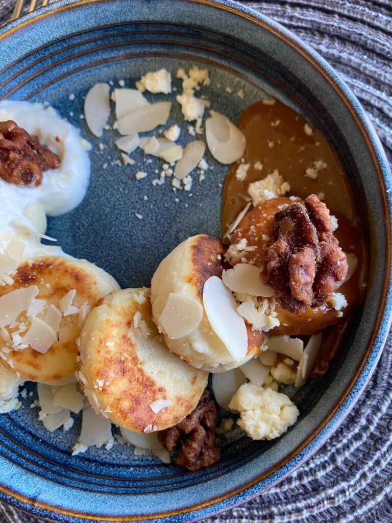 It was incredibly delicious, but I don't know how to make them at home (Maybe someone knows the recipe, there was definitely caramel and goat cheese)