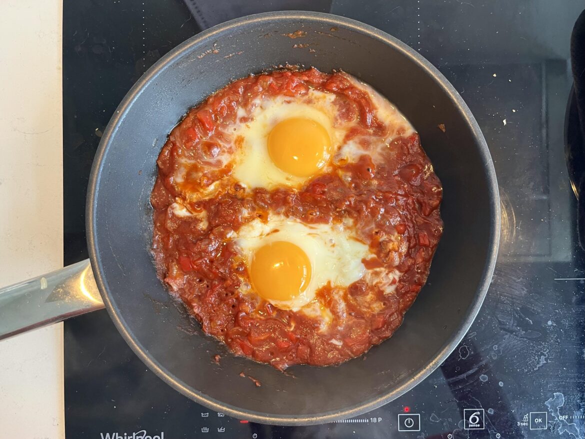 Huevos rancheros lazy style