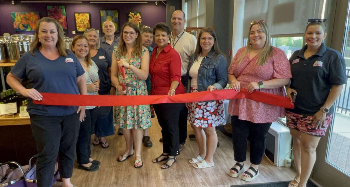 Manassas Olive Oil Company Marks 10 Years with Ribbon Cutting, Special Weekend Celebration