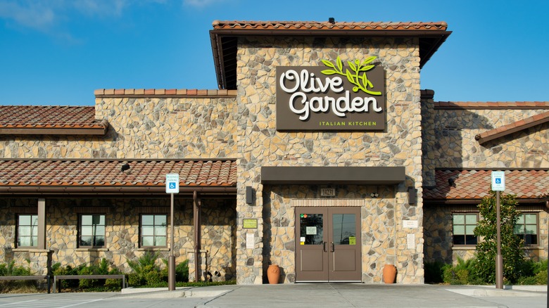 outside of Olive Garden