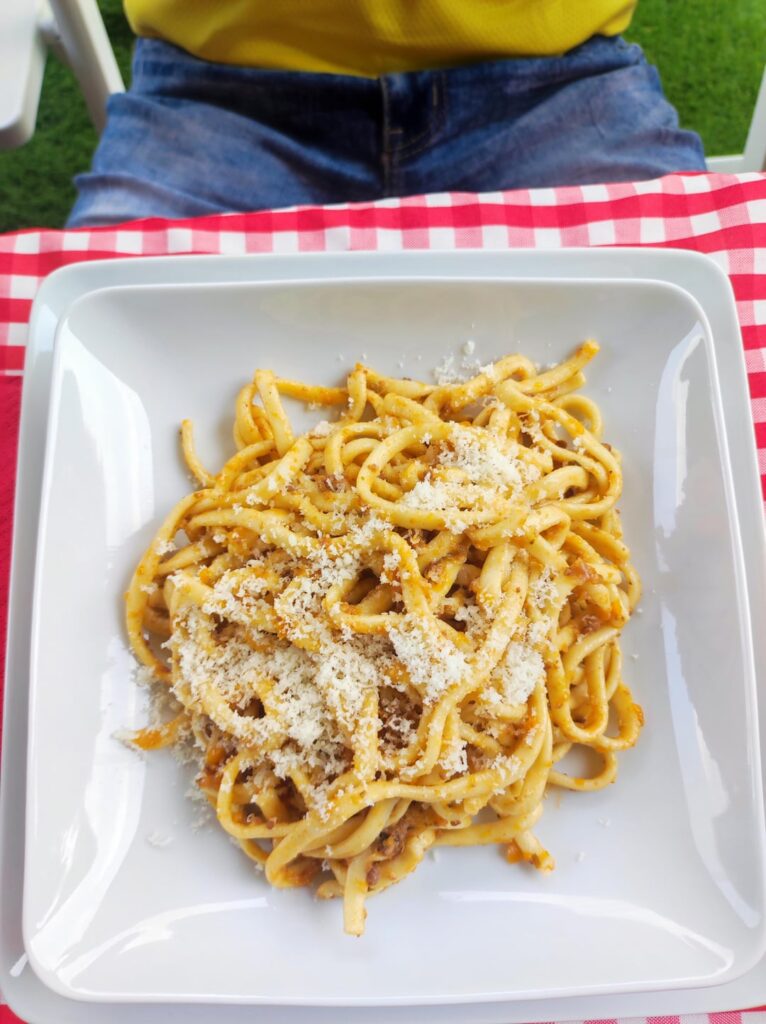 Homemade tagliolini al ragù