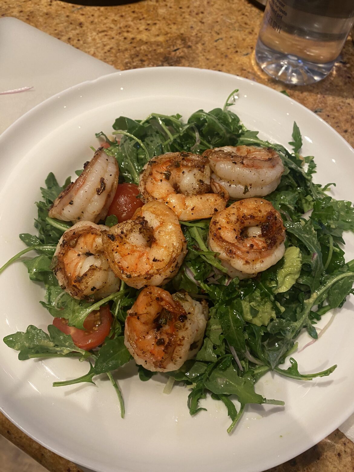 Spicy Shrimp with avocado and arugula Salad Spicy Shrimp with avocado and arugula Salad