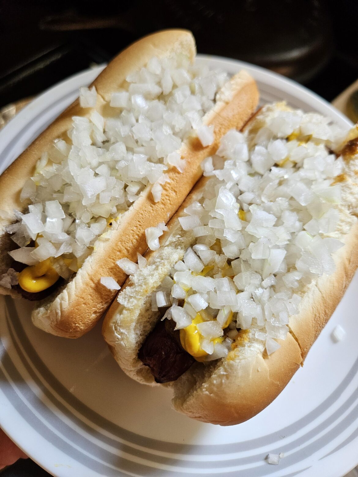 Chili, mustard, Onion.