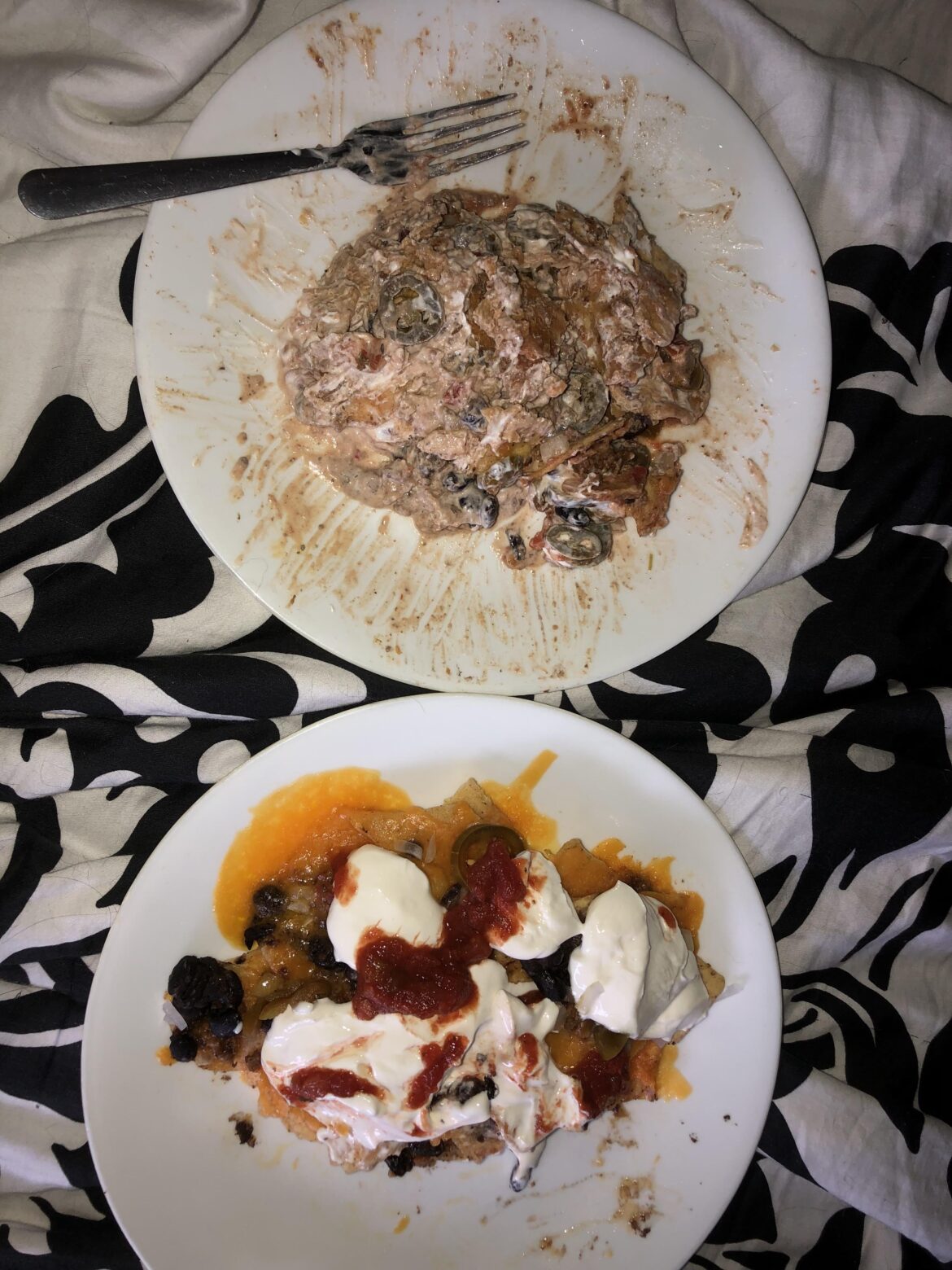 How I eat my nachos vs. my boyfriend