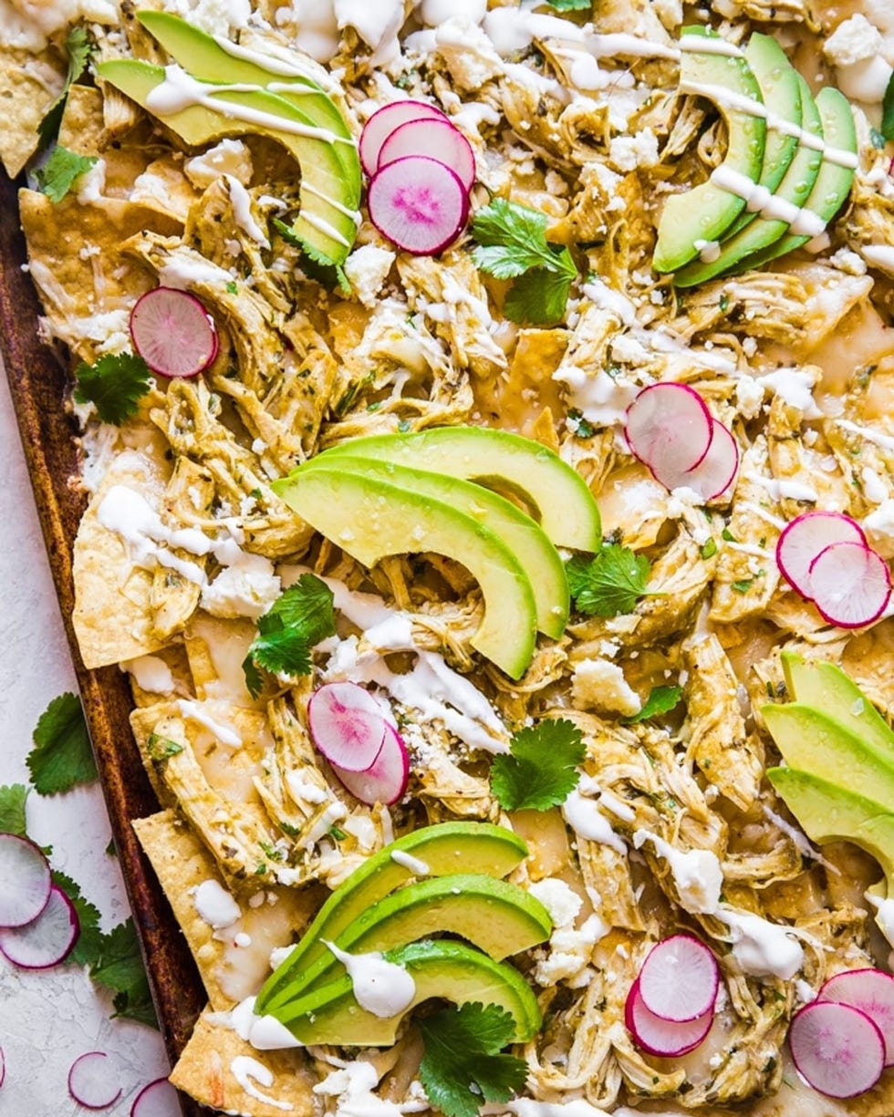 roasted salsa verde chicken nachos
