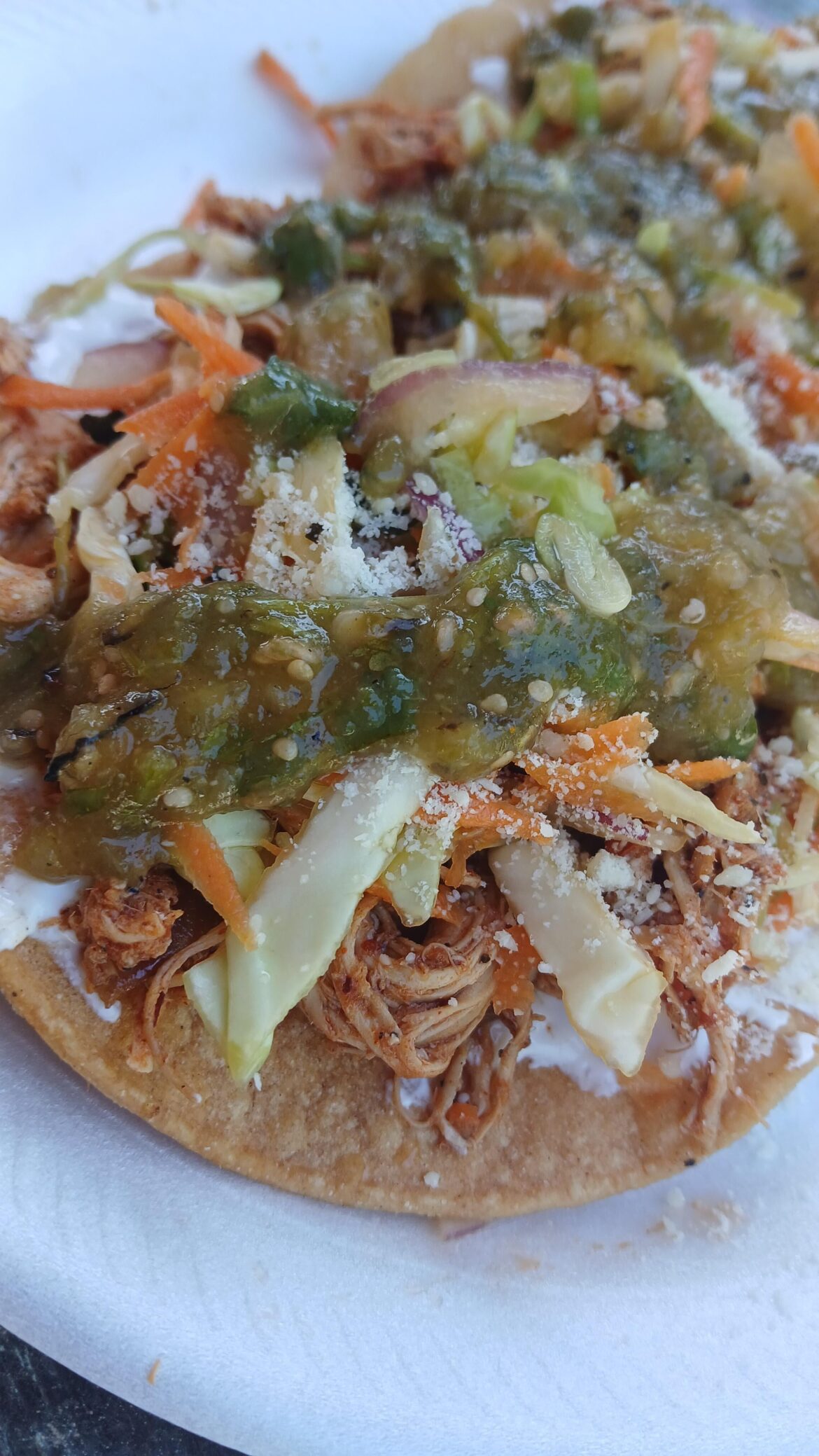 (Homemade) Chipotle chicken tostadas w/Salsa Verde 🔥