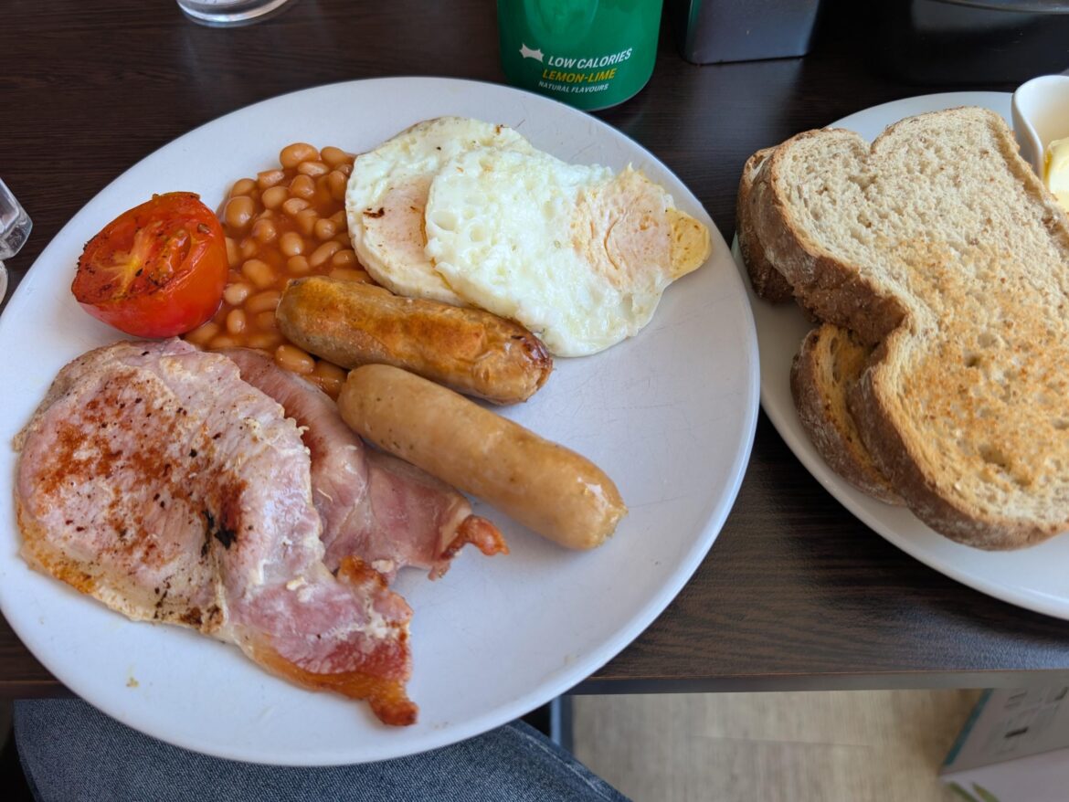 £7.60 "Small breakfast"