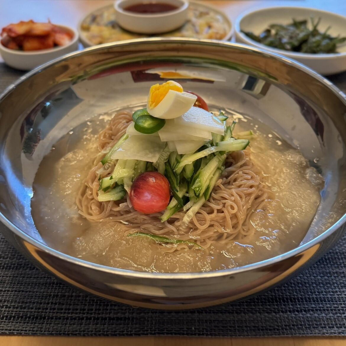 Dongchimi naengmyeon