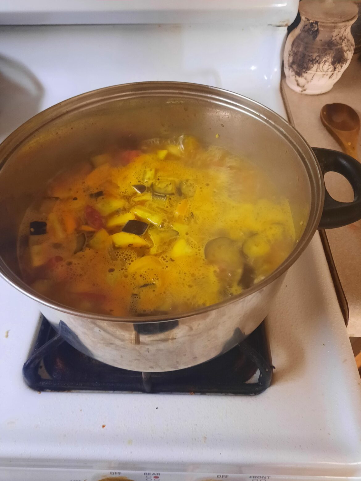 Zucchini chickpea turmeric stew