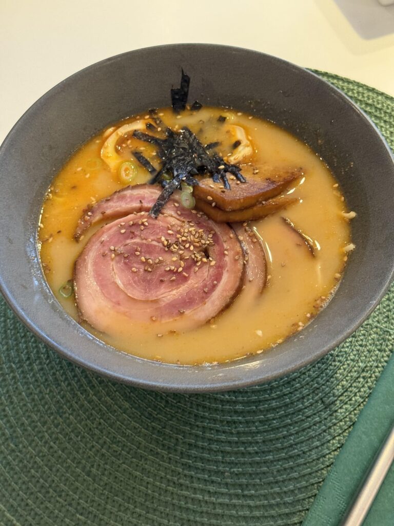 Made (amateur) ramen for 9 people; rushed so the broth wouldn’t cool down and screwed up the presentation 🥲