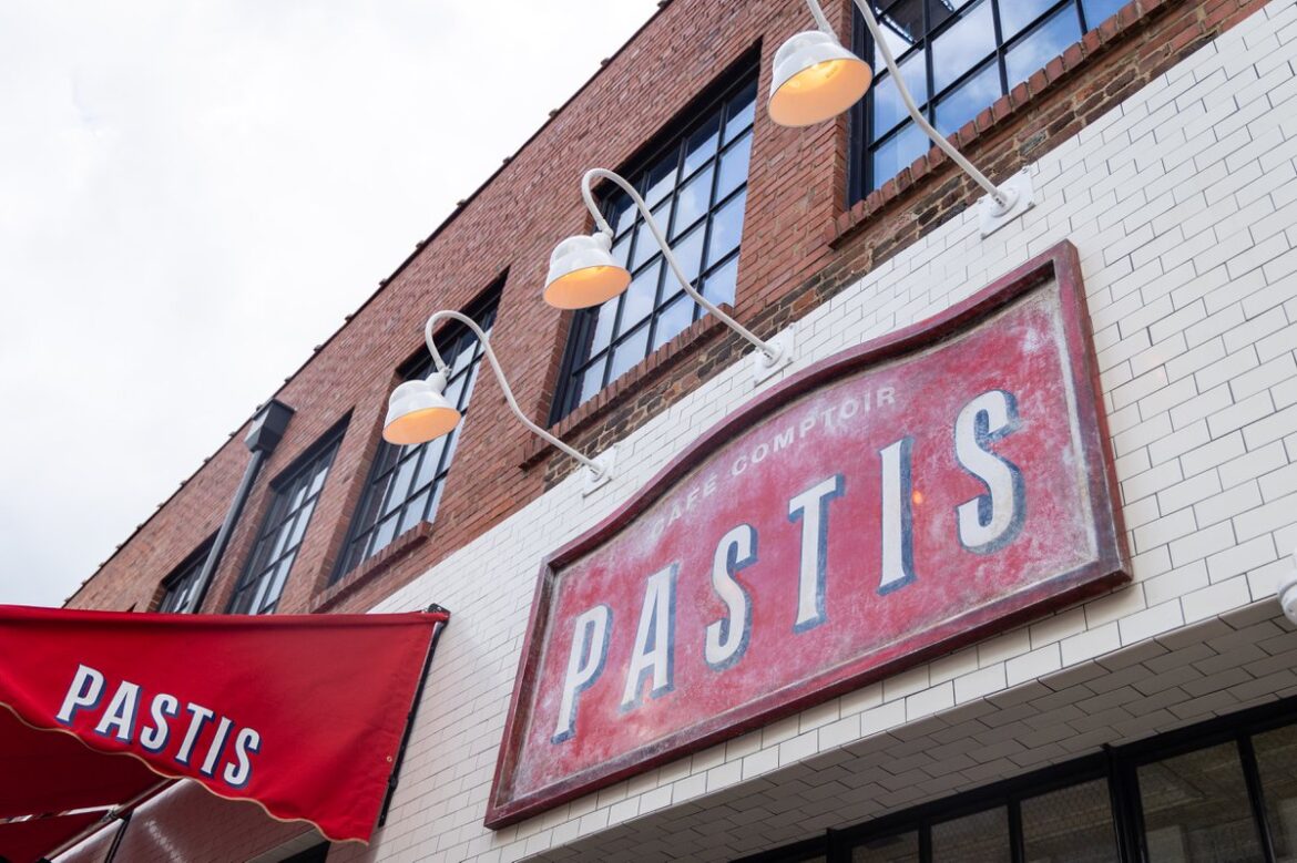 Bonjour, Nashville: Pastis is Now Open