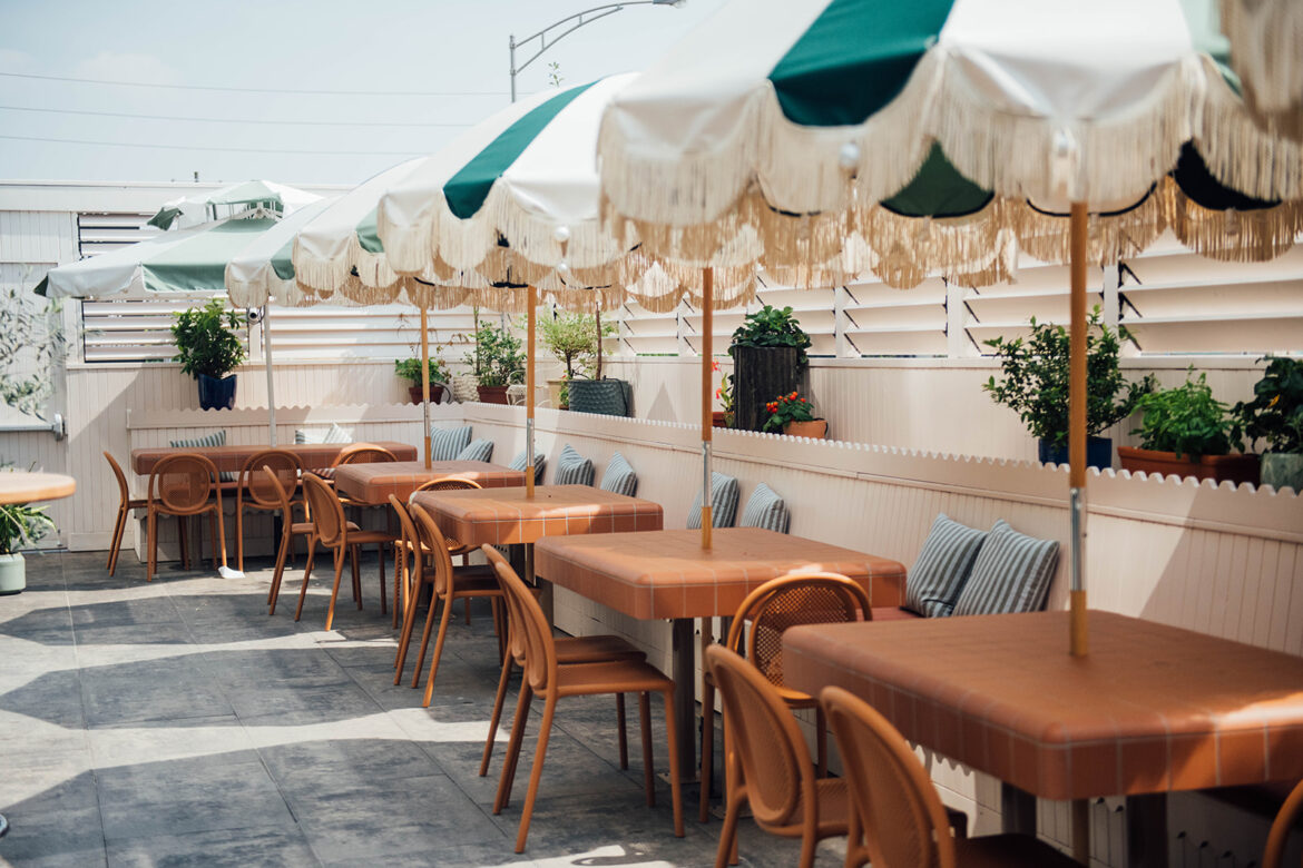 Patio Patio: A Mediterranean Escape in Sainte-Thérèse Patio Patio: A Mediterranean Escape in Sainte-Thérèse