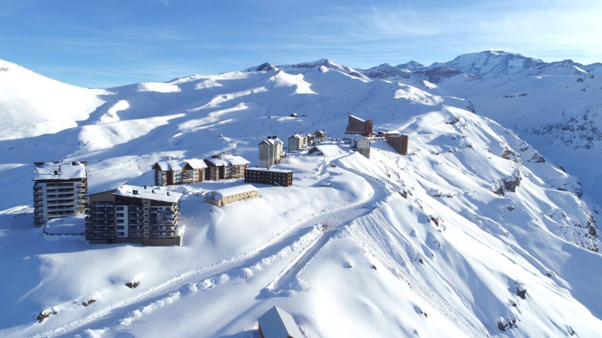 Valle Nevado, Chile, Announces June 20 Opening Date for 2025 Ski Season
