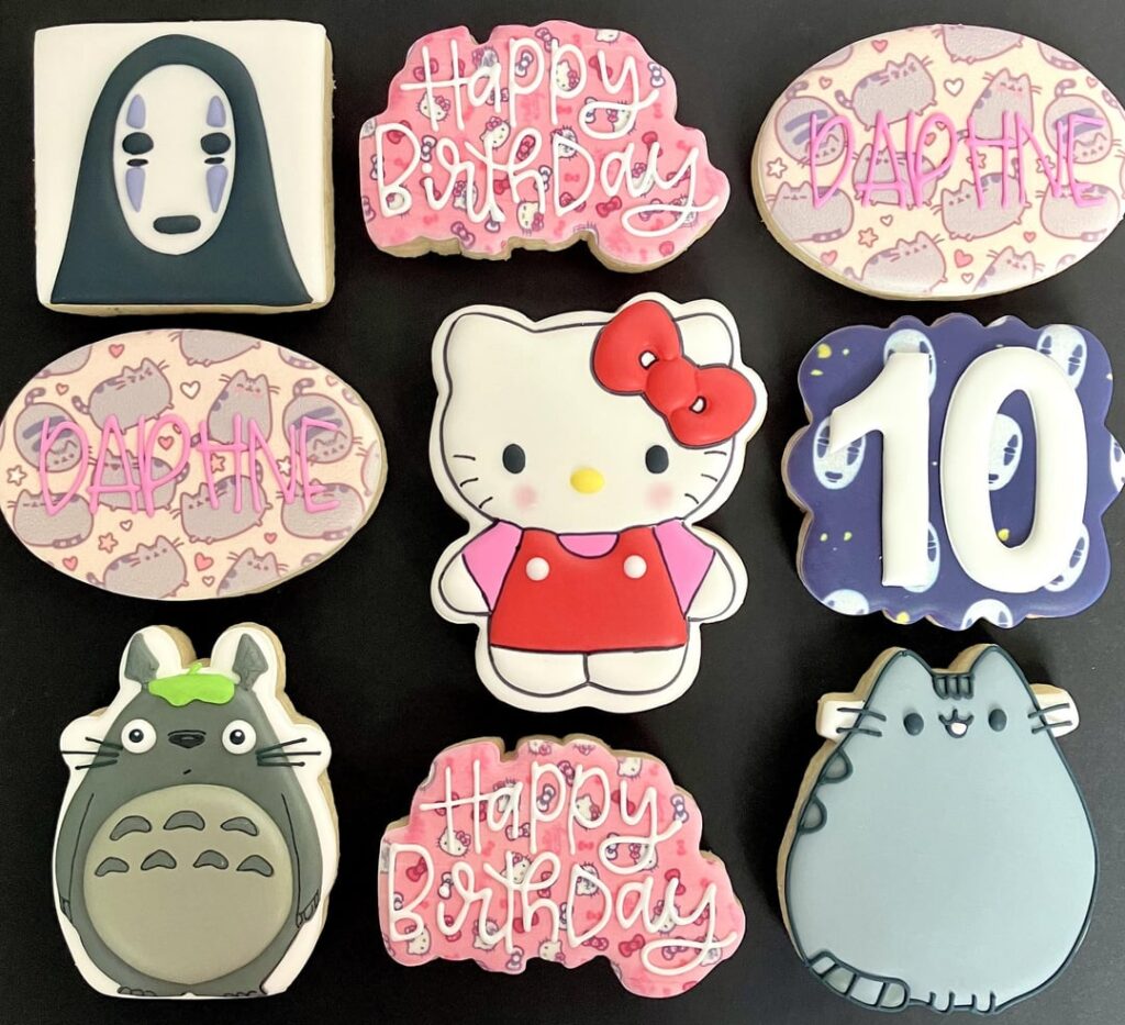 These were for a family friend. I had been looking forward to this order for months because all her favorite characters are also my favorite characters! Super hard to let go of that Totoro 😍