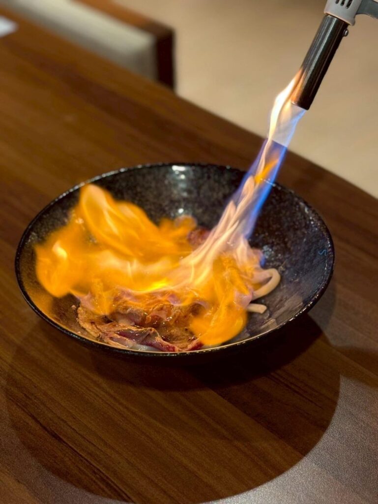 Sukiyaki kaketama Udon / Shabu Nashi