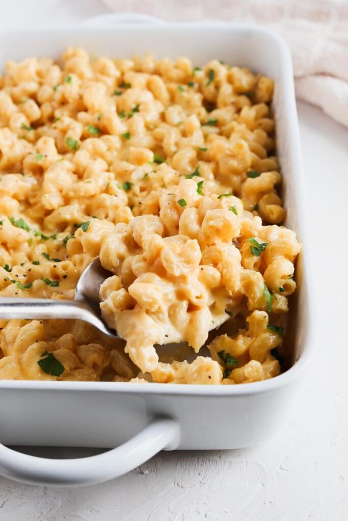 Creamy Baked Cavatappi Mac and Cheese
