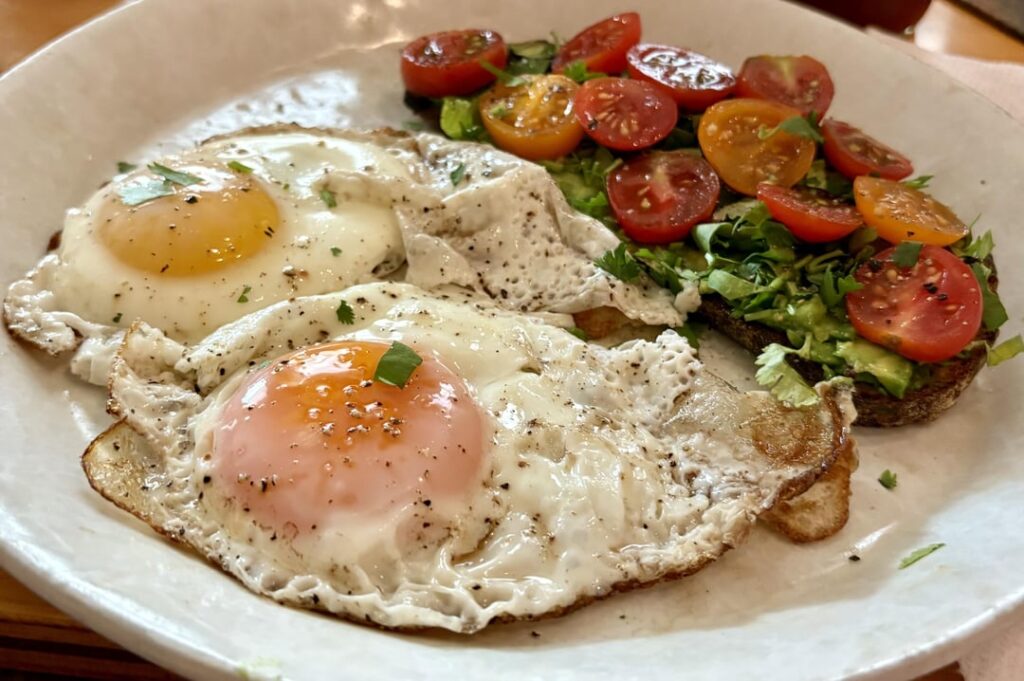 Frequent breakfast! Guessing 500. What do you think??