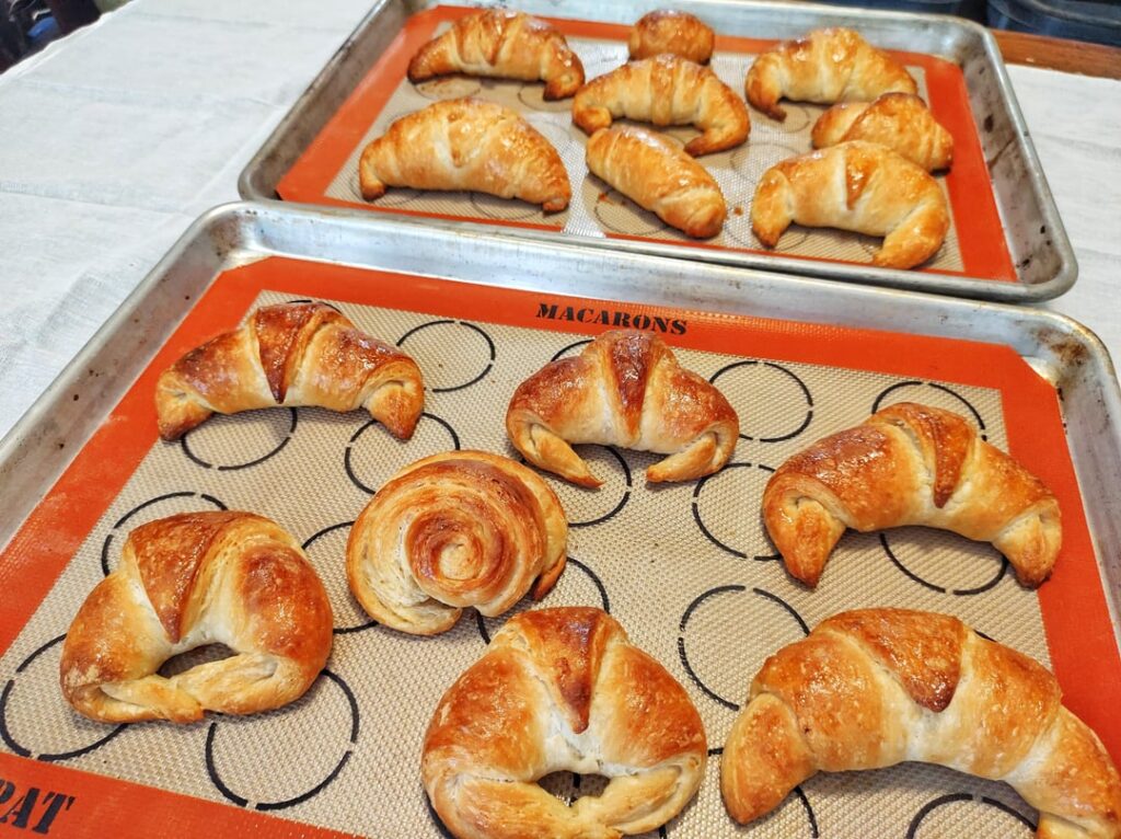 Faux kwAH sAHnz 🥐🥐