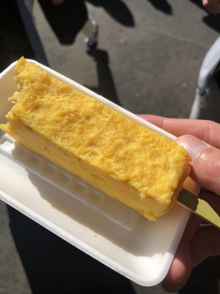 Freshly made tamagoyaki at tsukiji market. Only ¥100