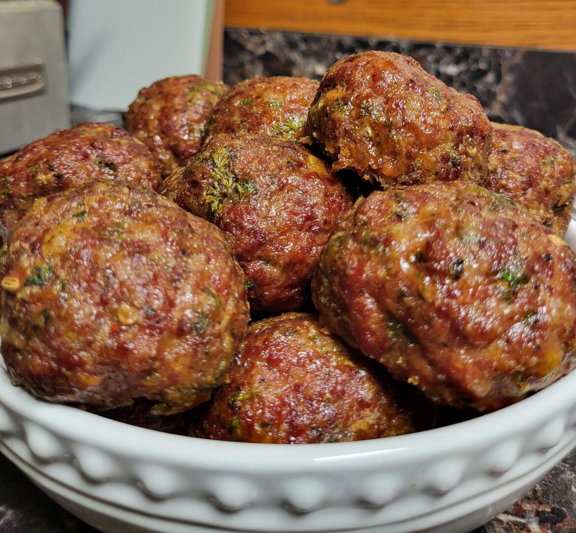 Smoked Meatball Montaña!