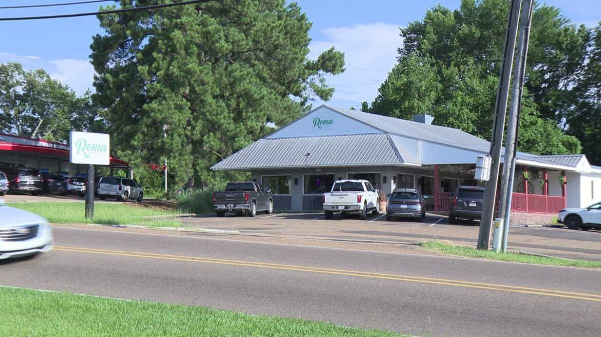 Clinton Italian restaurant ‘Roma’ to donate proceeds to Texas flood victims Clinton Italian restaurant 'Roma' to donate proceeds to Texas flood victims