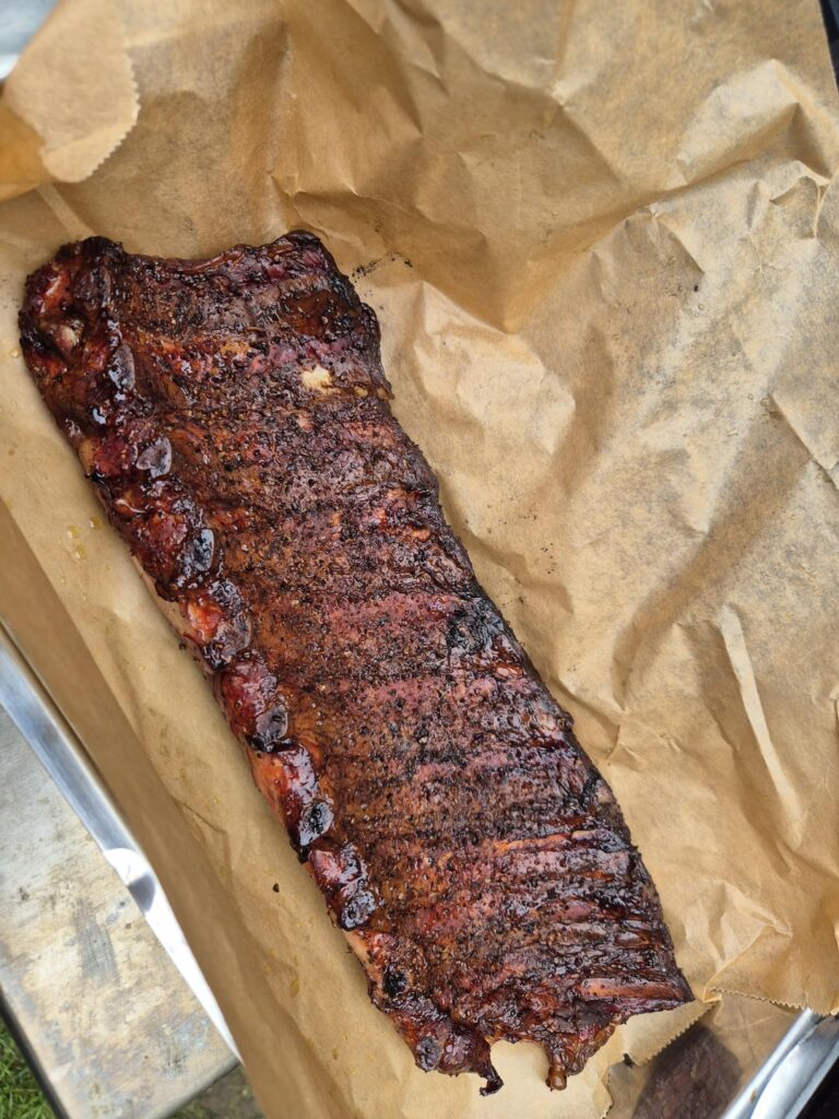 First time with my new smoker, sparerips with cowboy butter